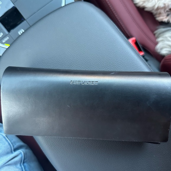 YSL sunglasses - Picture 7 of 8